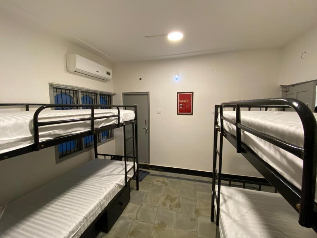 Bed in 6-Bed Mixed Dormitory Room