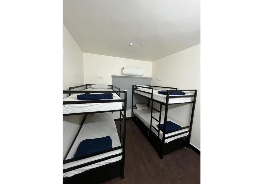 Bed in 4-Bed Mixed Dormitory Room